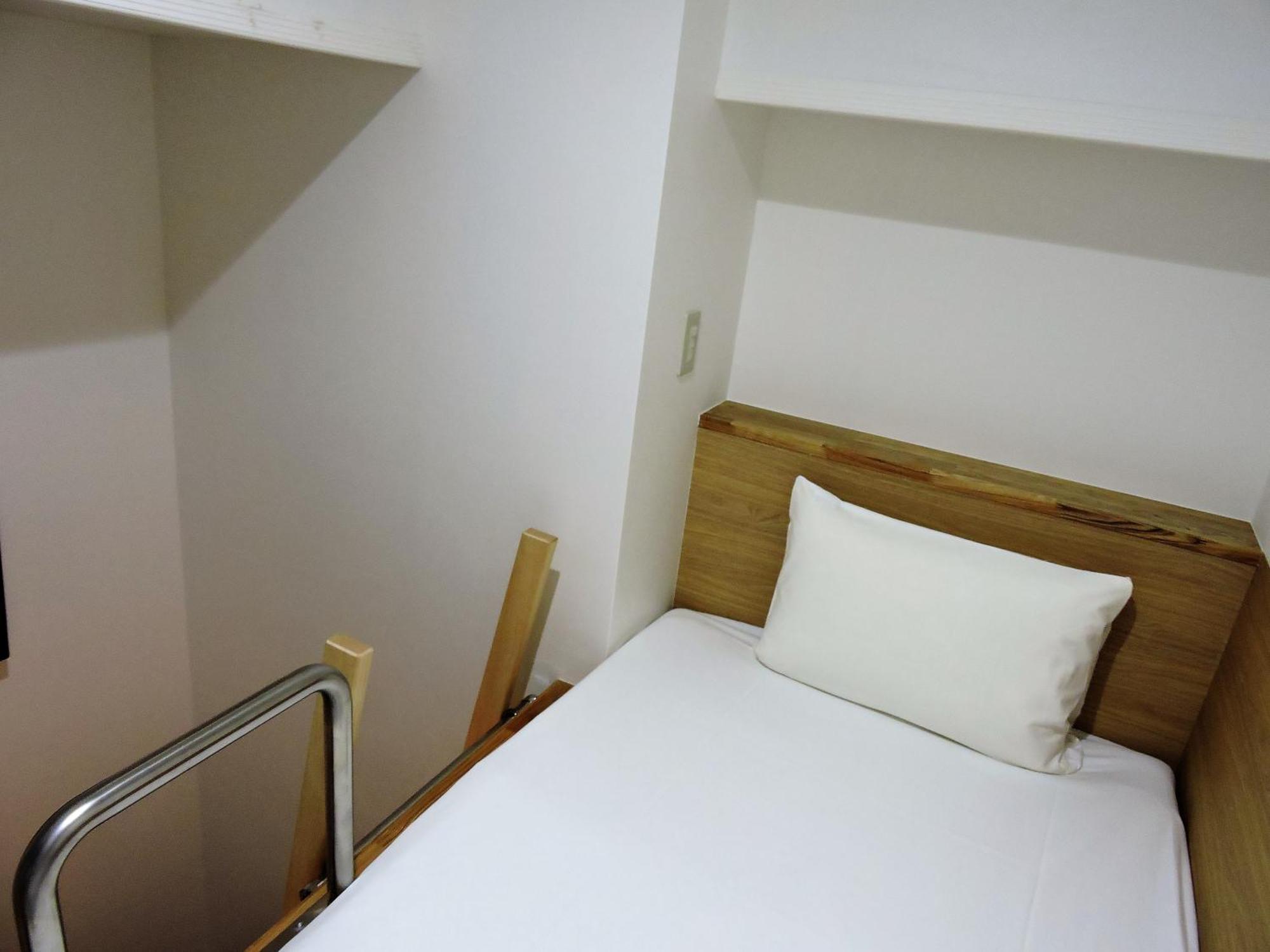 Abest Cube Naha Kokusai Street-Cabin Type Hotel All Room With Key Szoba fotó